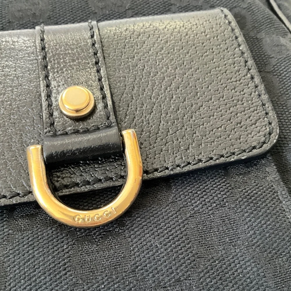 GUCCI Vintage GG Canvas Abbey D-Ring Pocket Hobo Black
